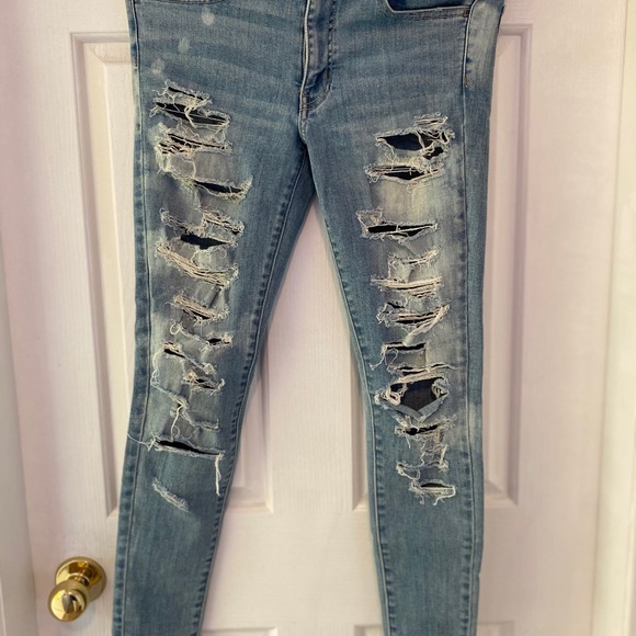 American Eagle super stretch skinny jeans!